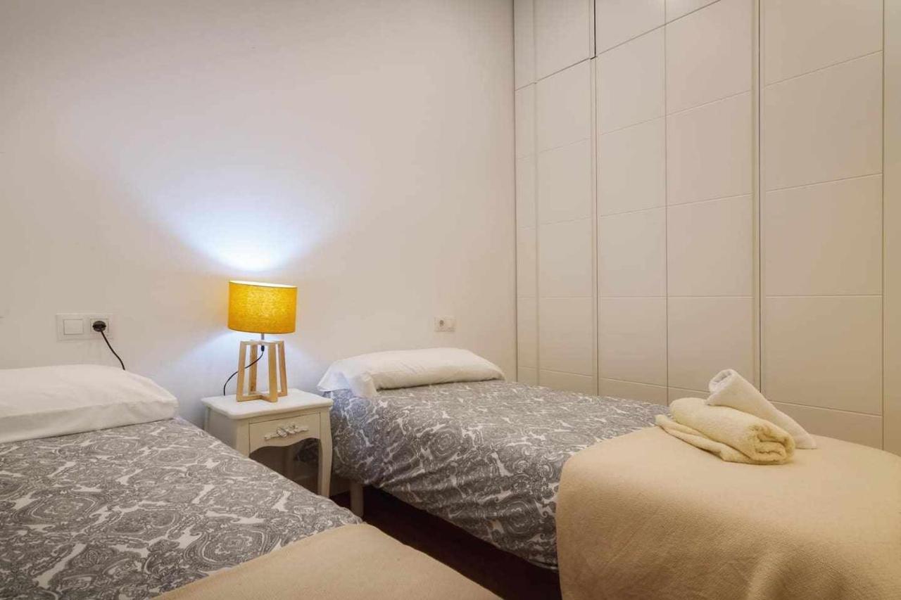 Estrena Glamour Y Guggenheim Bilbao Ngoại thất bức ảnh